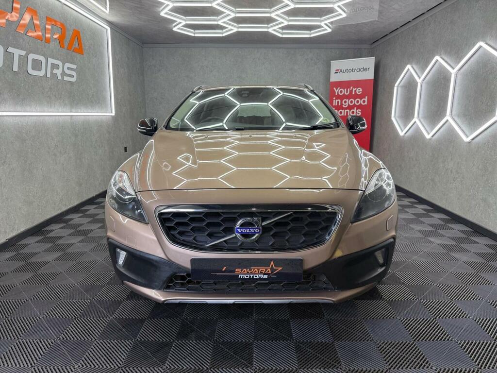 Volvo V40 Cross Country Hatchback 1.6 D2 Lux Euro 5 Ss 201363 Brown #2