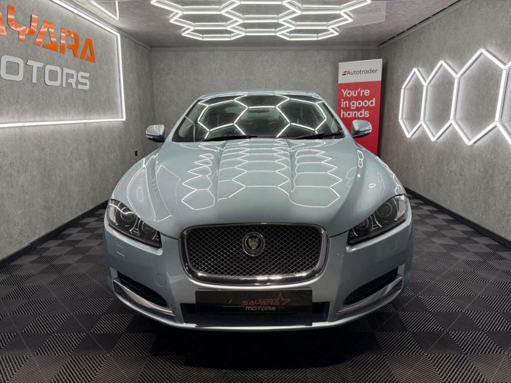 Jaguar XF Portfolio Gold #27