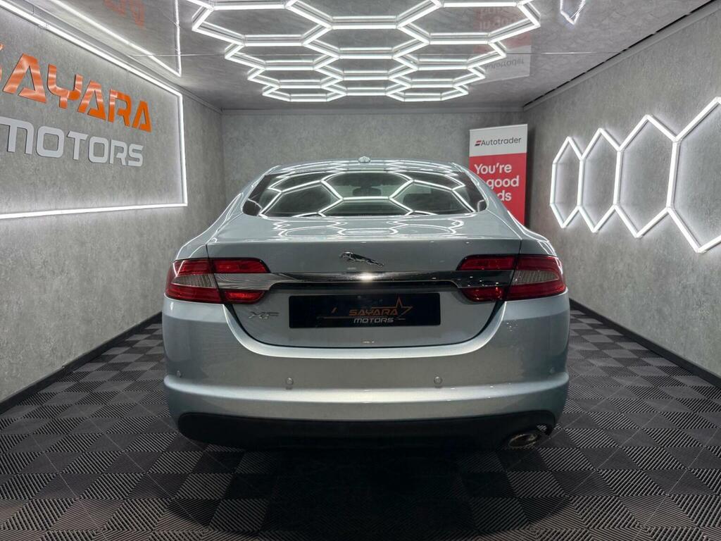 Jaguar XF Portfolio Gold #7