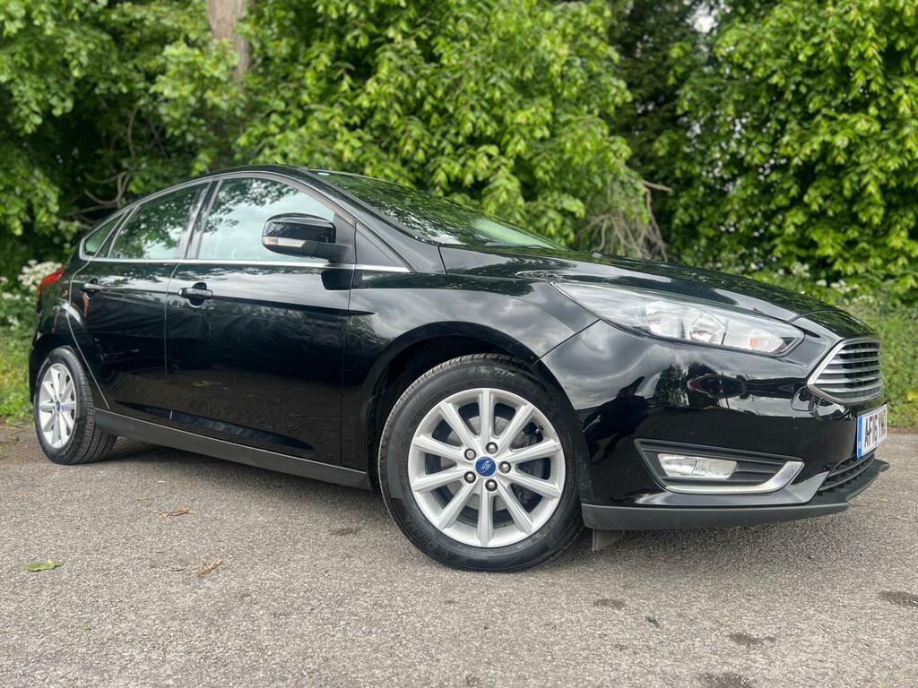 Ford Focus Titanium Black #6
