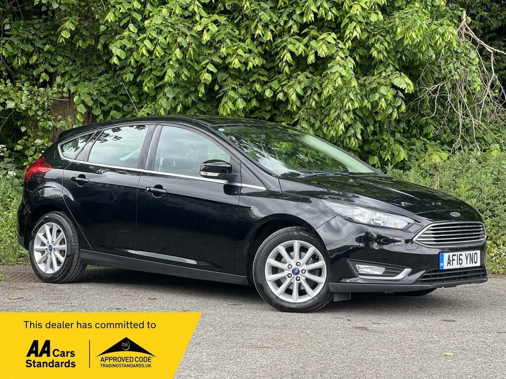 Ford Focus Titanium Black