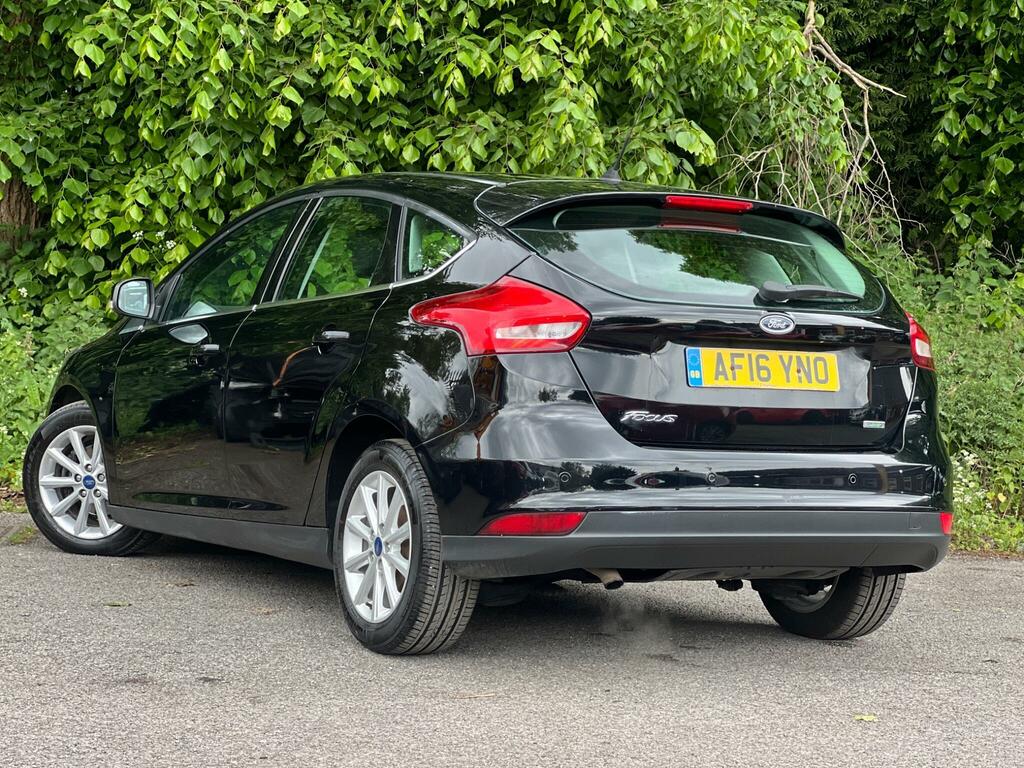 Ford Focus Titanium Black #5