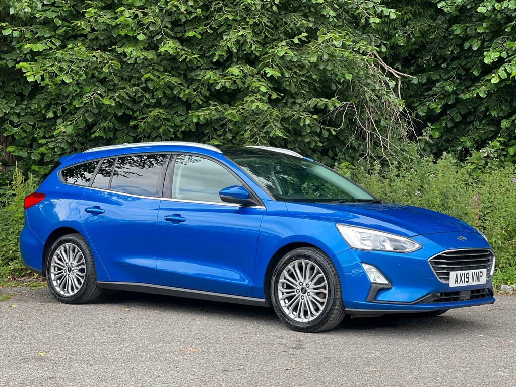 Ford Focus Titanium X Blue