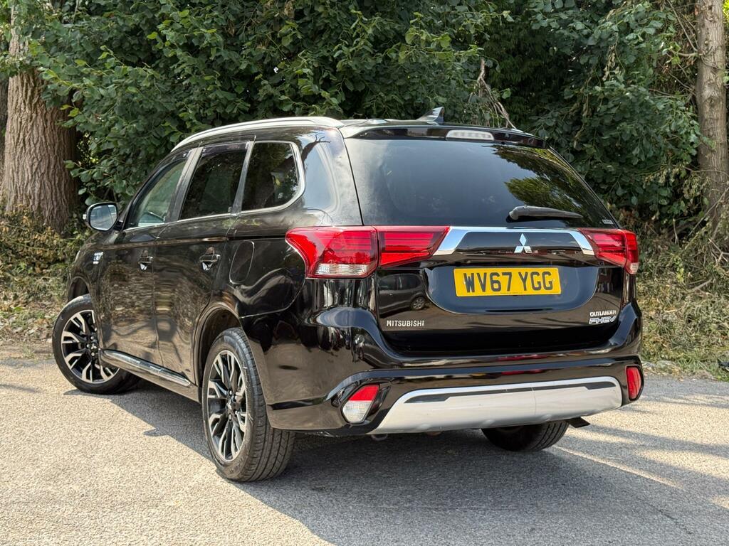 Mitsubishi Outlander 2017 17 2.0H White #56
