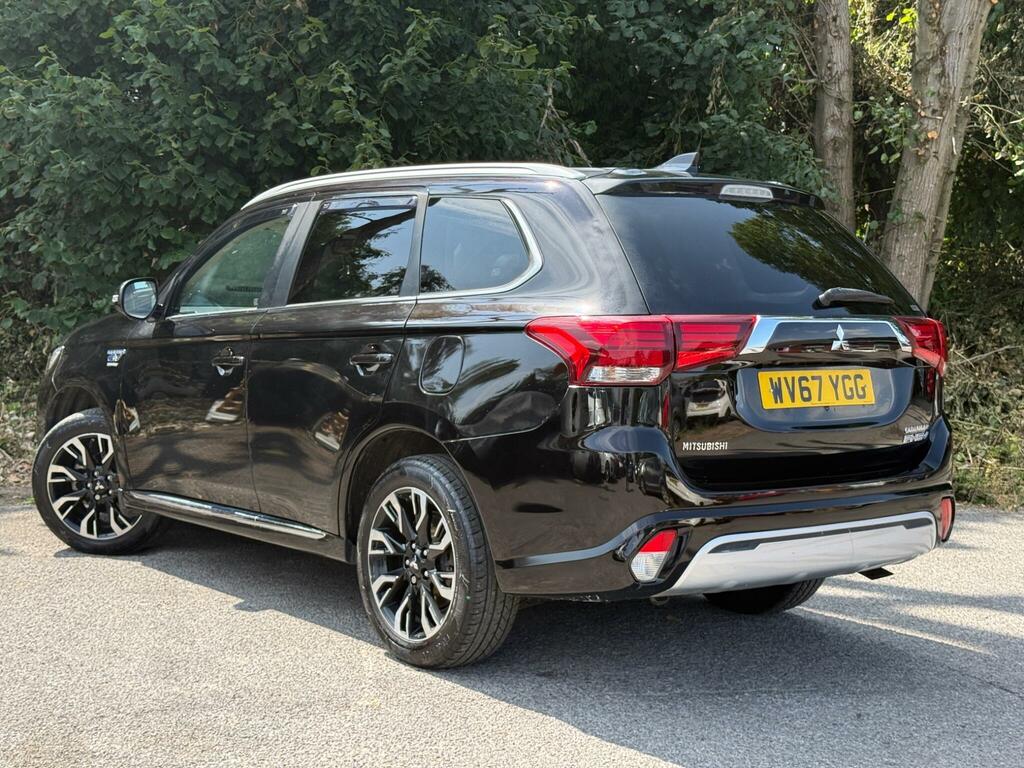 Mitsubishi Outlander 2017 17 2.0H White #62