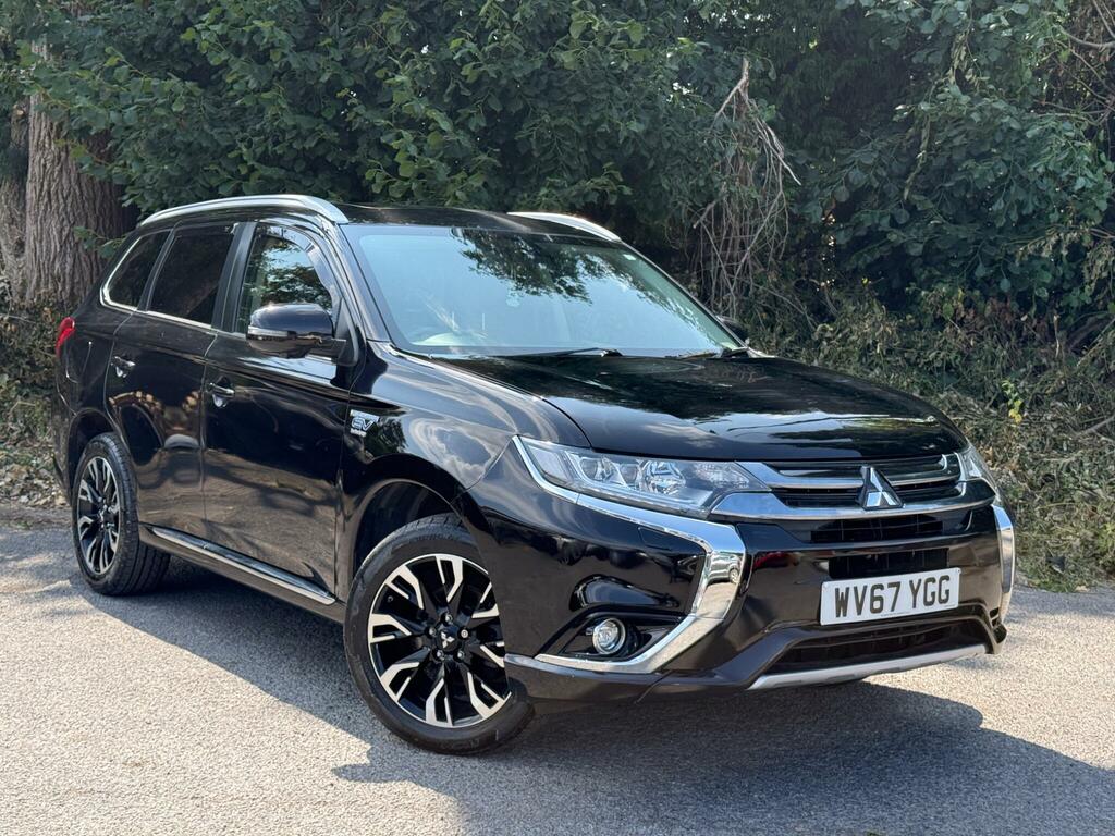 Mitsubishi Outlander 2017 17 2.0H White #57