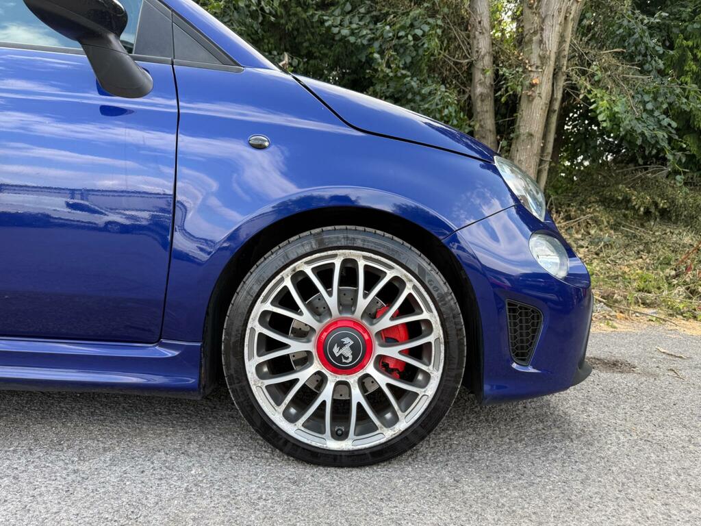 Abarth 595 1.4 T-jet 180 Competizione Yellow #143