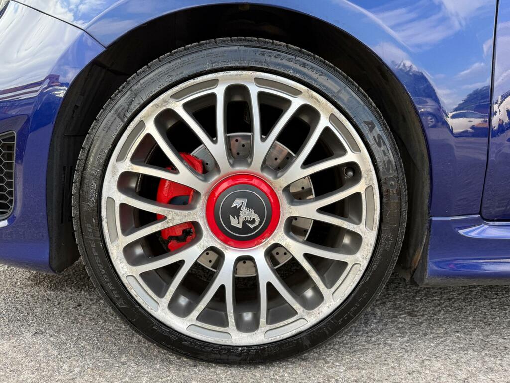 Abarth 595 1.4 T-jet 180 Competizione Yellow #86
