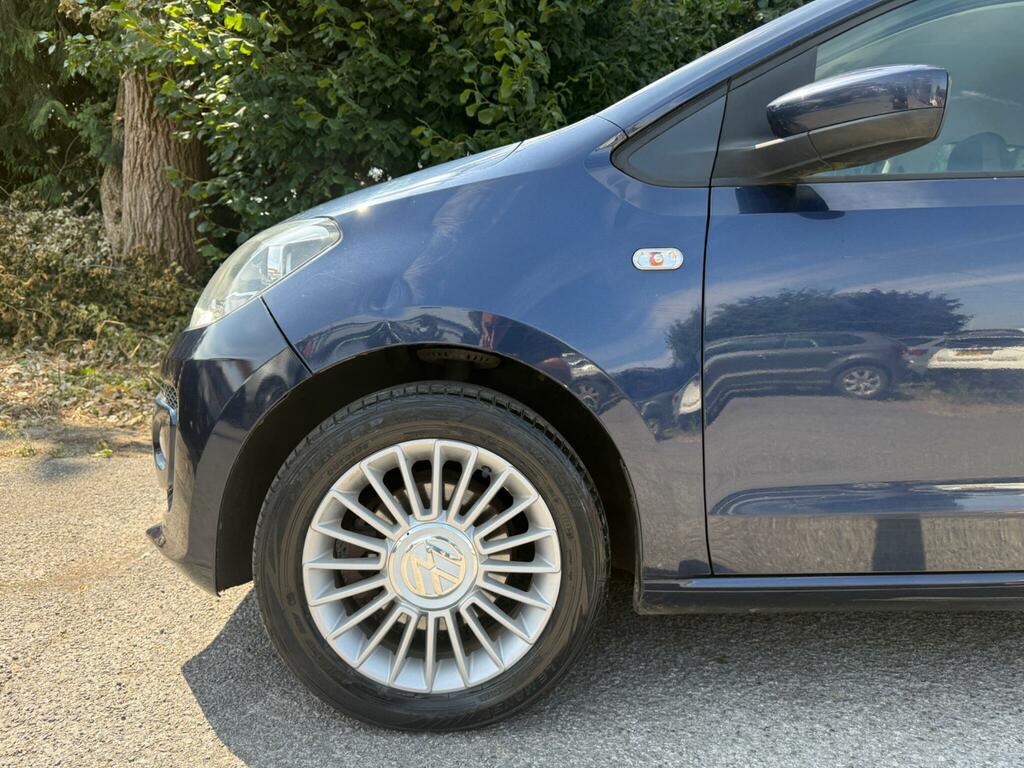 Volkswagen Up 1.0 Move Up 2013 Black #96