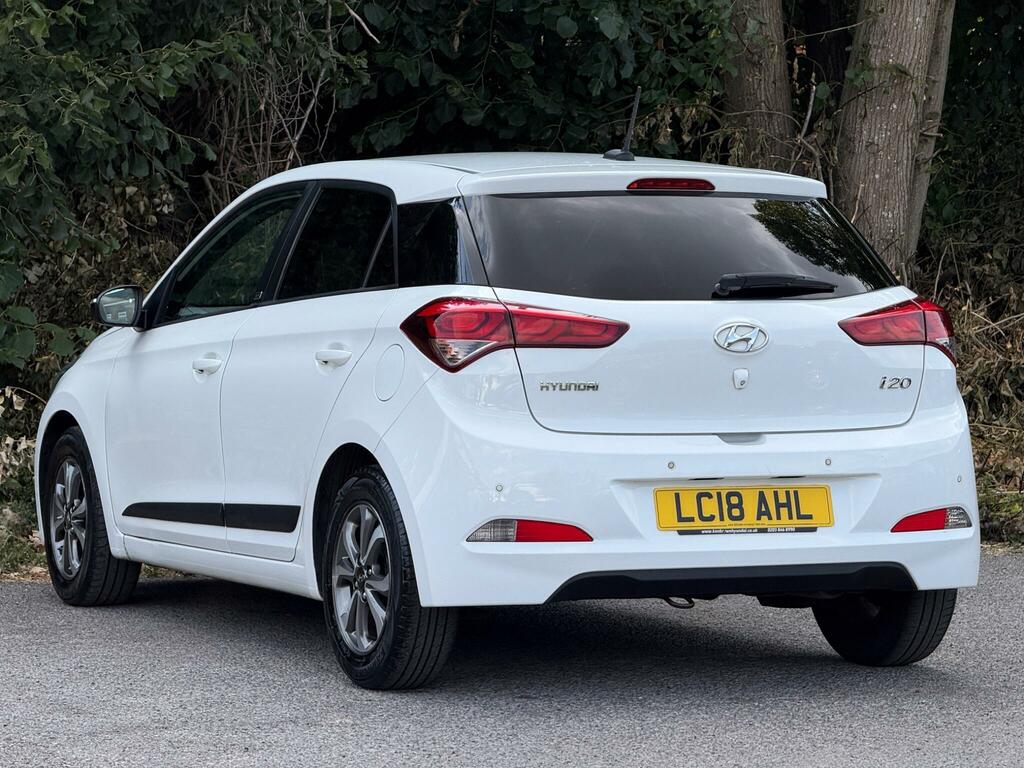 Hyundai I20 Go Se White #5