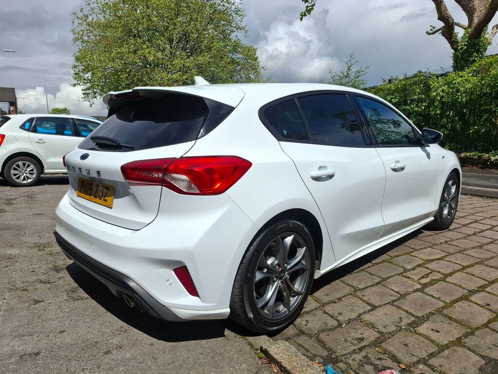 Ford Focus 1.0T Ecoboost St-line Euro 6 Ss PK19ZJZ White #3