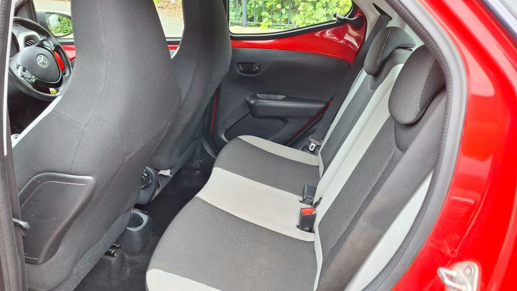 Toyota Aygo X X-pression White #16