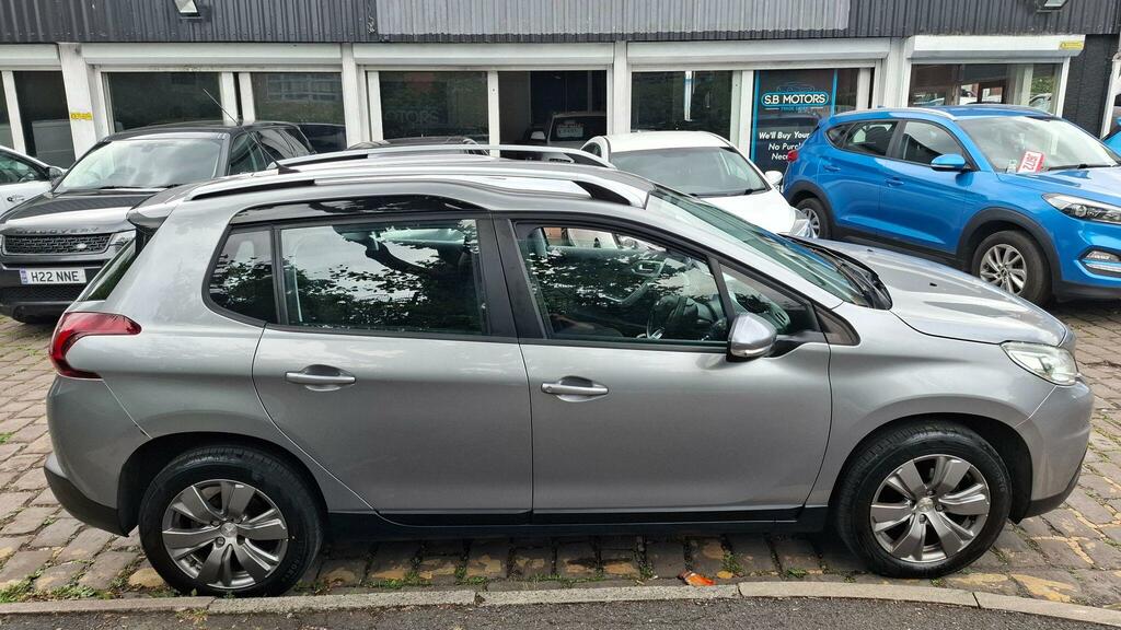 Peugeot 2008 Active Grey #5