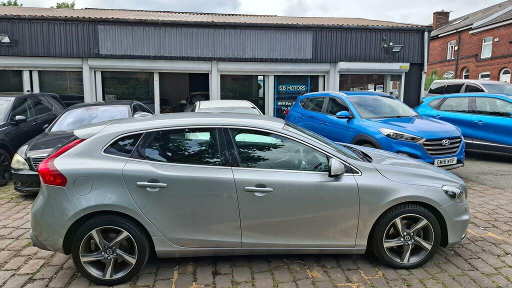 Volvo V40 R-design Lux Nav Silver #5