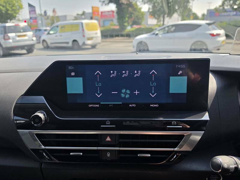 Citroen e-C4 50Kwh Shine Plus Blue #17
