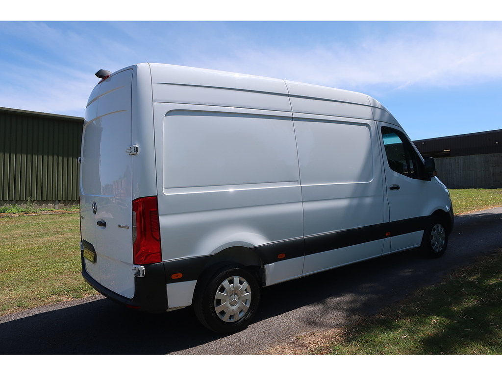 Mercedes-Benz Sprinter 2.0 315 Cdi Premium Panel Van G-tronic KN73SWO White #2