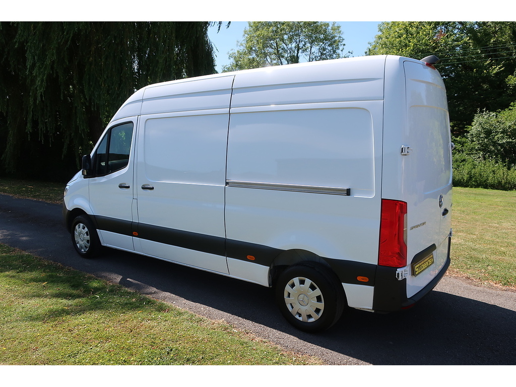 Mercedes-Benz Sprinter 2.0 315 Cdi Premium Panel Van G-tronic KN73SWO White #4