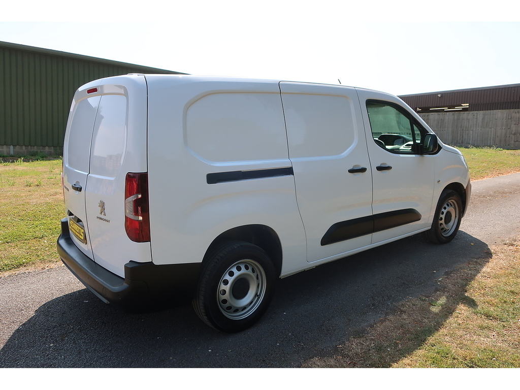 Peugeot Partner 1.5 Bluehdi 850 Professional Premium Long Crew V White