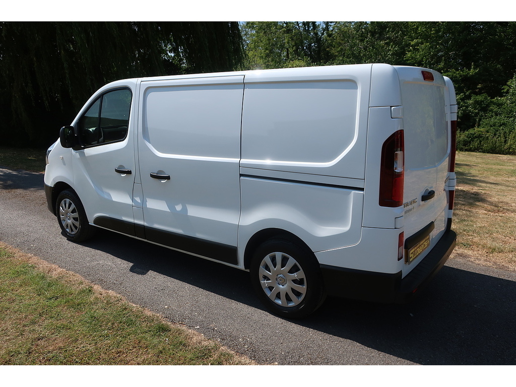 Renault Trafic 2.0 Dci Energy 28 Business Panel Van M ML21FMG White #4