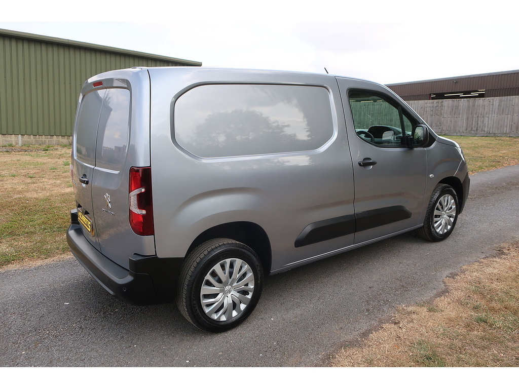 Peugeot Partner 1.5 Bluehdi 1000 Professional Standard Panel Van 5 CA21XKD Grey #2