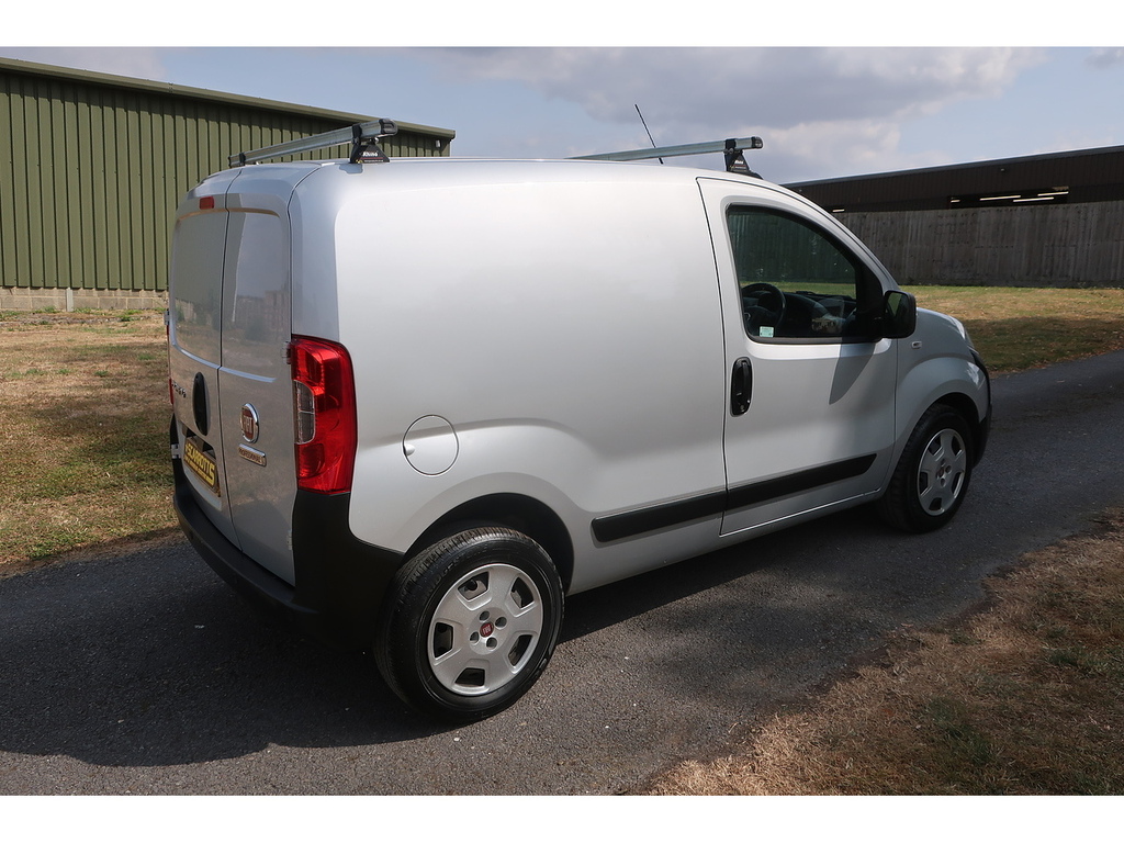 Fiat Fiorino 1.3 Multijetii Tecnico Car Derived Van Silver #2