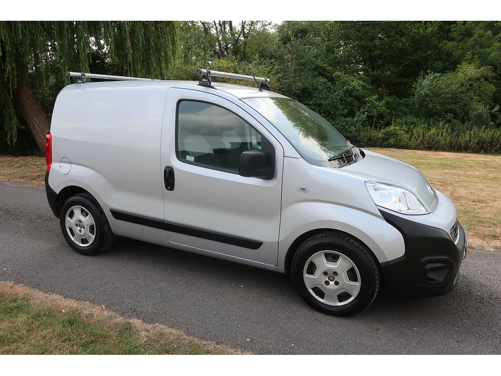 Fiat Fiorino 1.3 Multijetii Tecnico Car Derived Van Silver #3