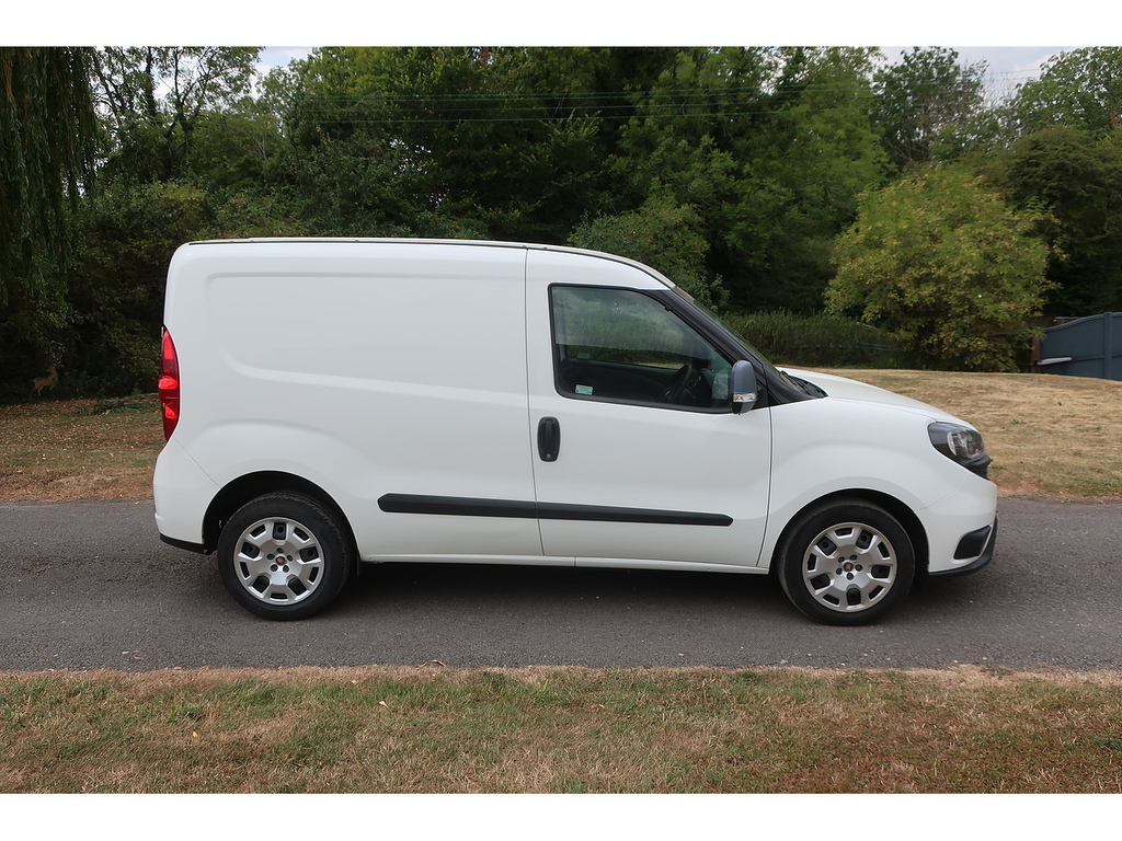 Fiat Doblo 1.3 Multijetii Tecnico Panel Van White #6