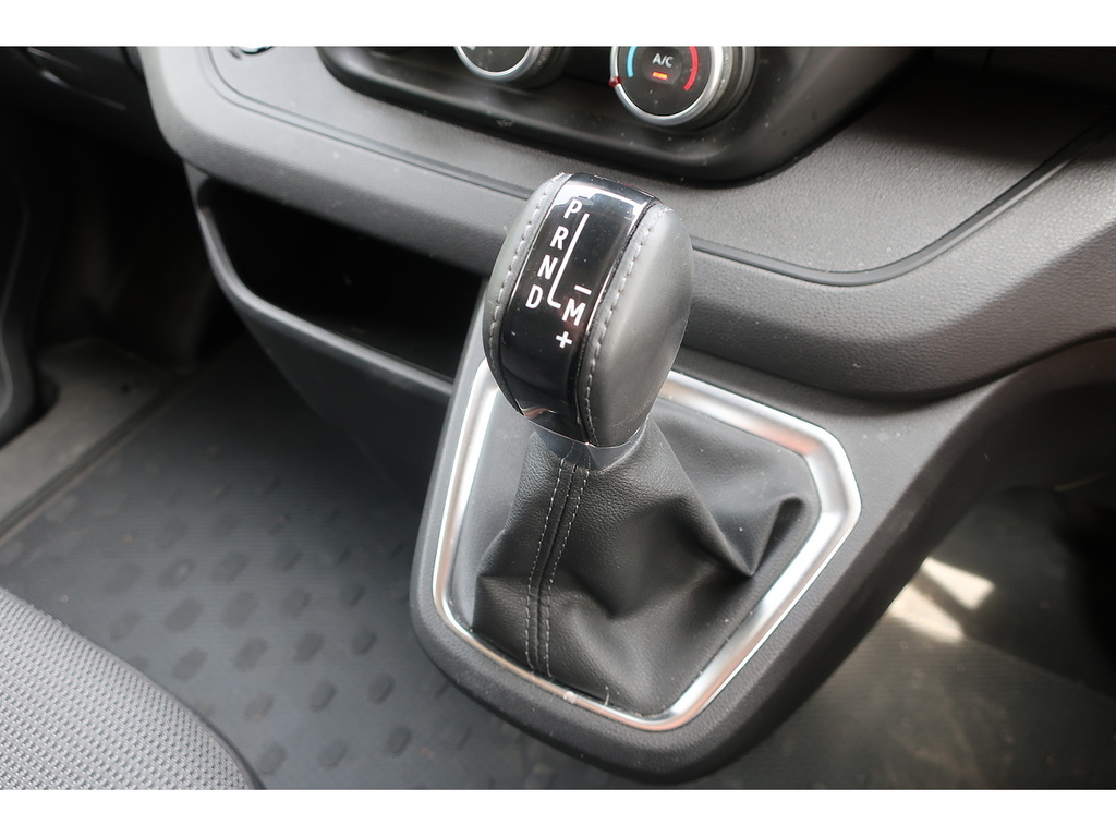 Renault Trafic 2.0 Dci Blue Ll30 Business Panel Van E Grey #6
