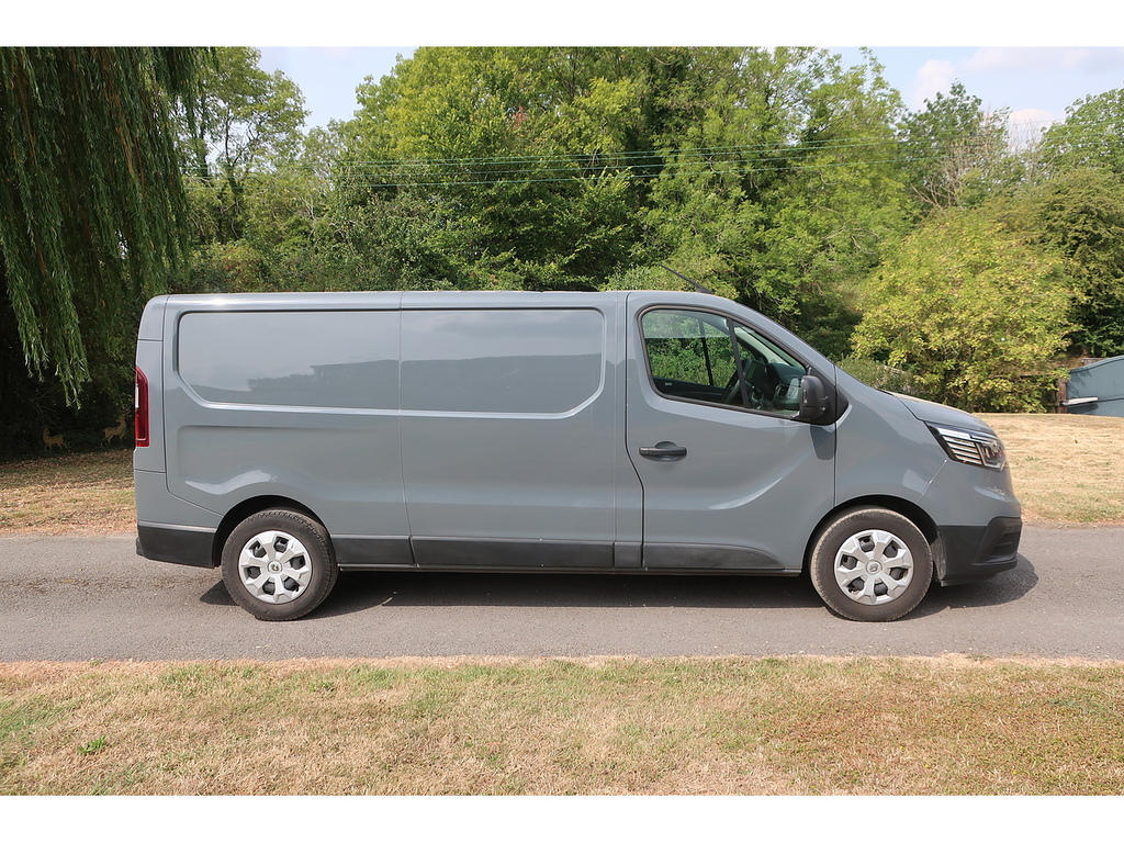 Renault Trafic 2.0 Dci Blue Ll30 Business Panel Van E Grey #4