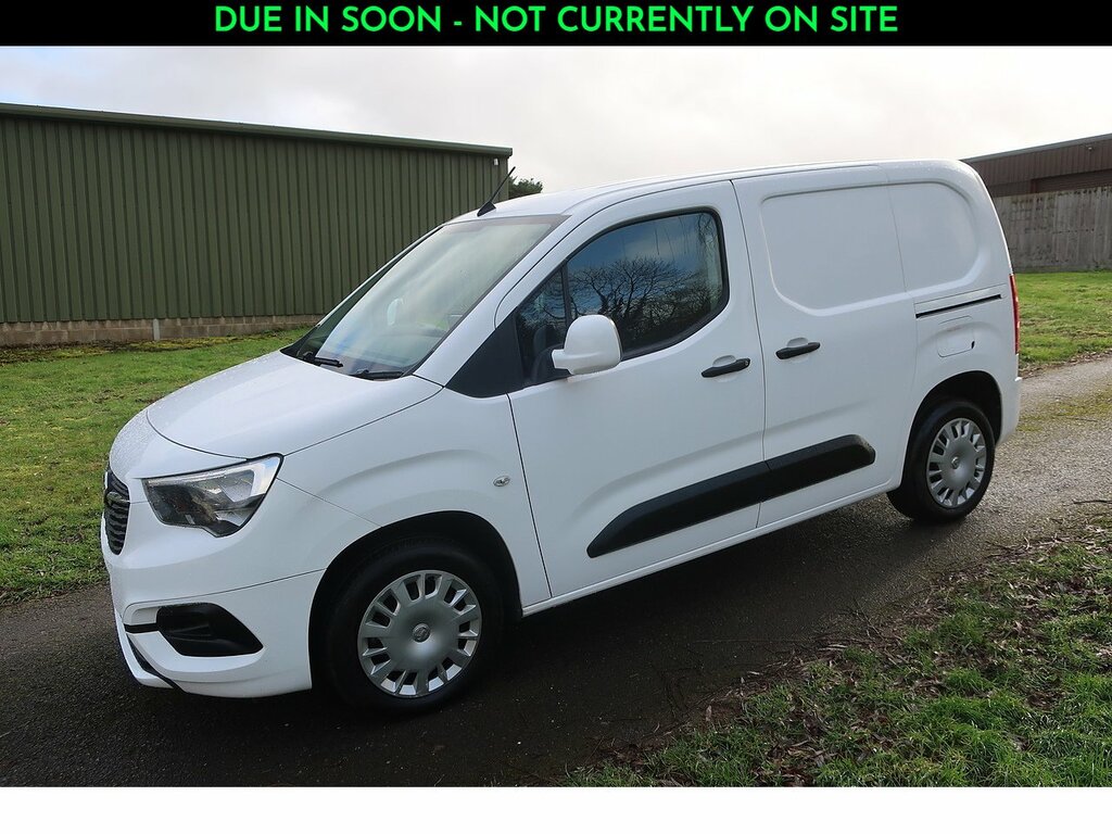 Vauxhall Combo 1.5 Turbo D 2000 Sportive Panel Van Man White