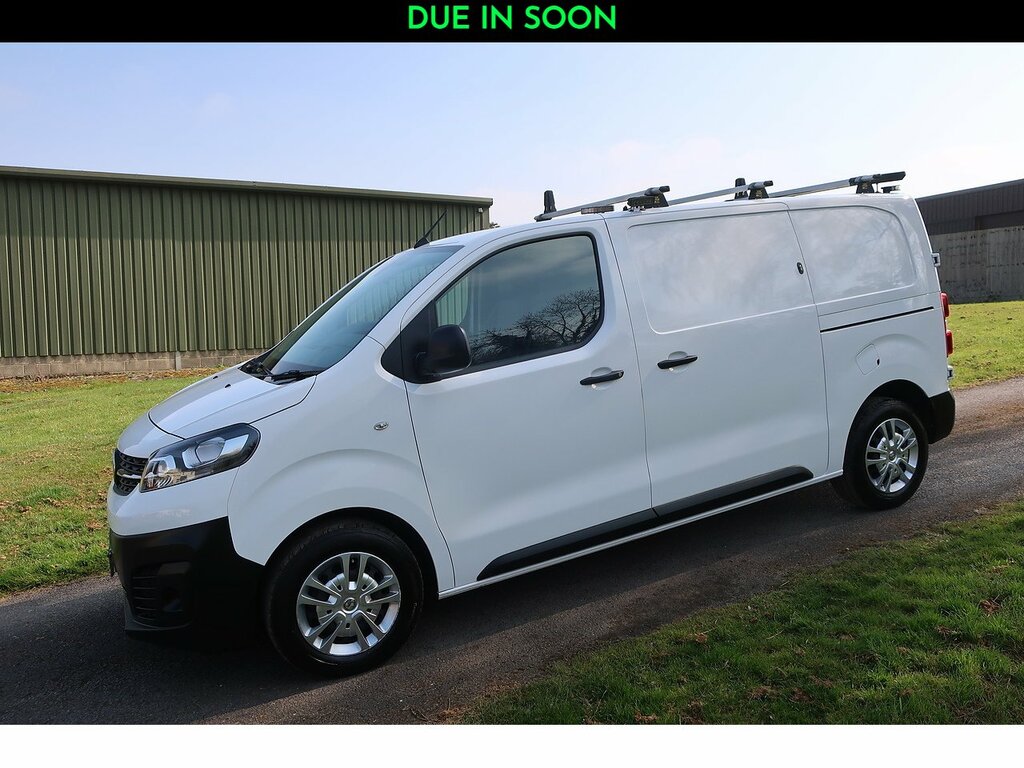Vauxhall Vivaro 2.0 Turbo D 3100 Dynamic Panel Van 6Dr Manu White