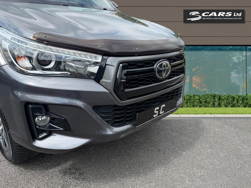 Toyota HILUX 2.4 Invincible X TK06COW Grey #5