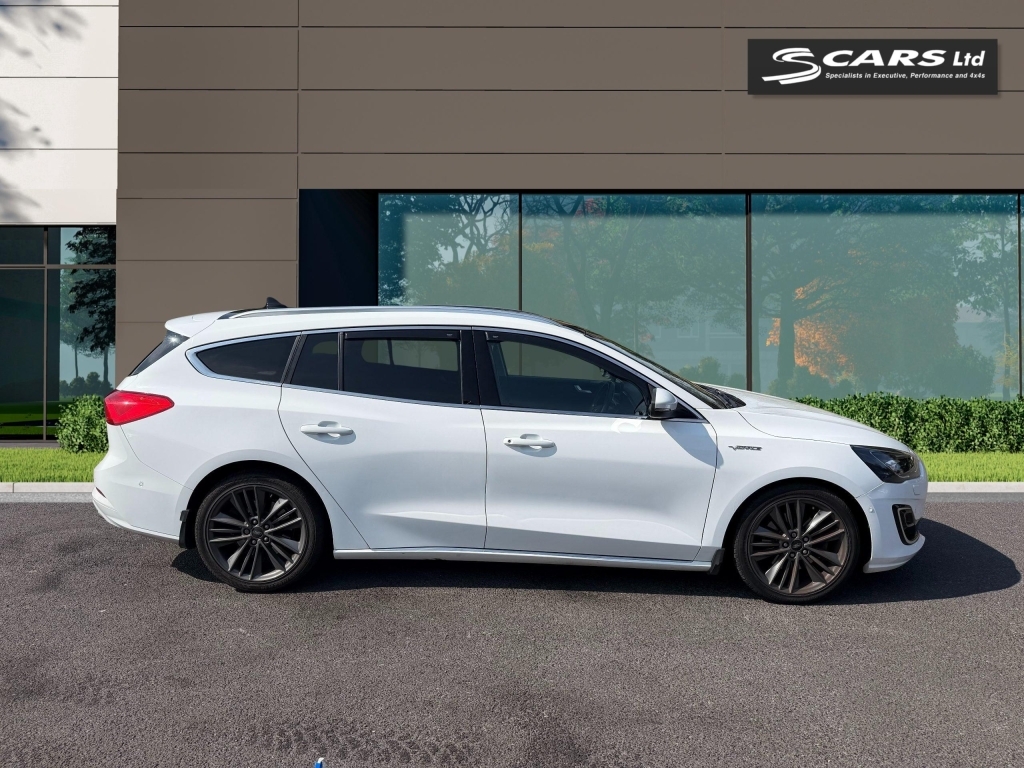 Ford Focus 1.5 Vignale Tdci White #2