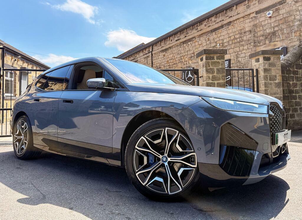 BMW iX M Sport