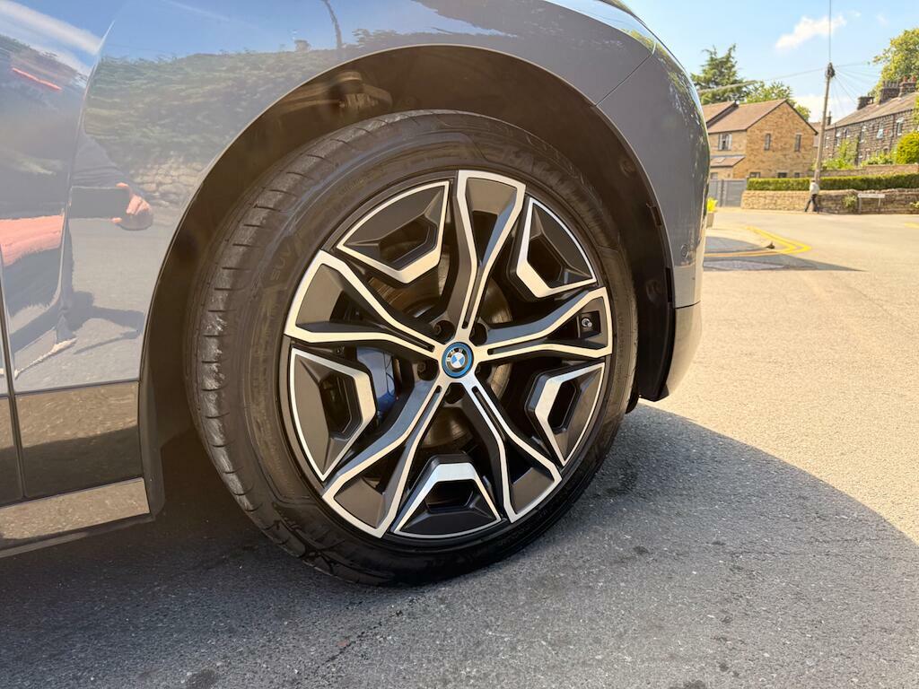 BMW iX Suv Grey #9