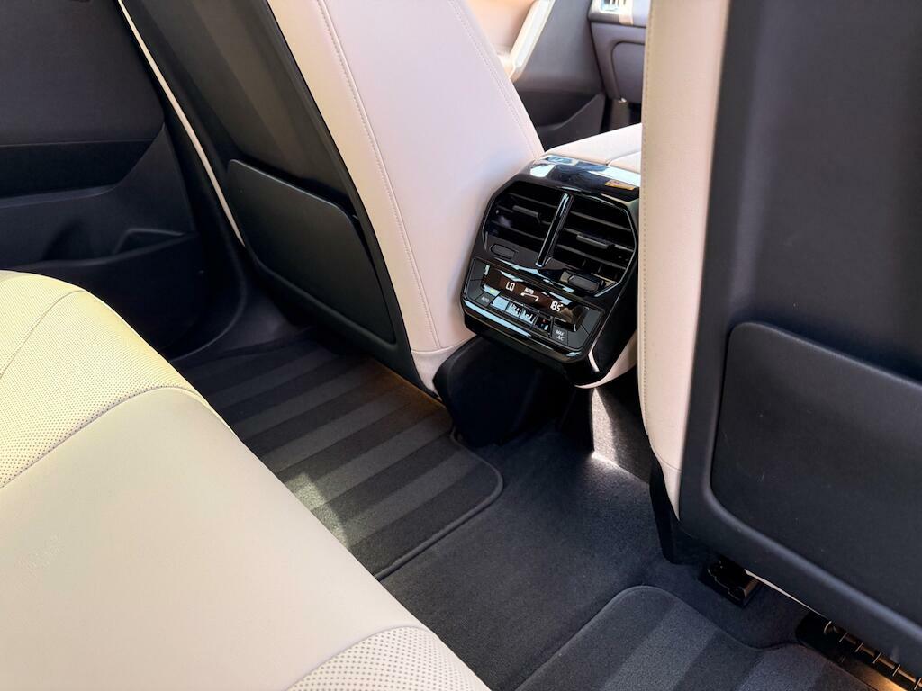 BMW iX Suv Grey #31