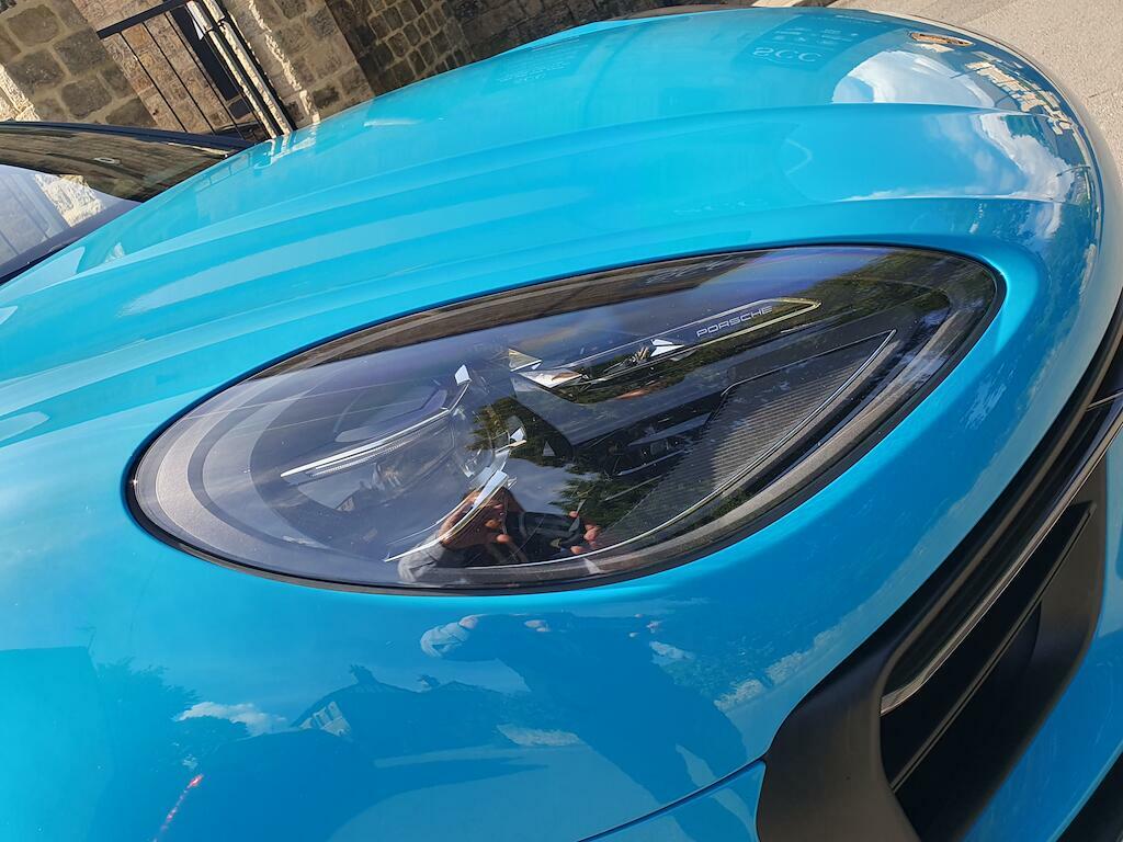Porsche Macan Gts Pdk Estate Red #18