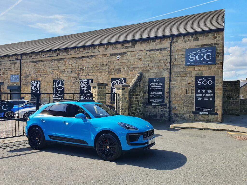 Porsche Macan Gts Pdk Estate Red #9