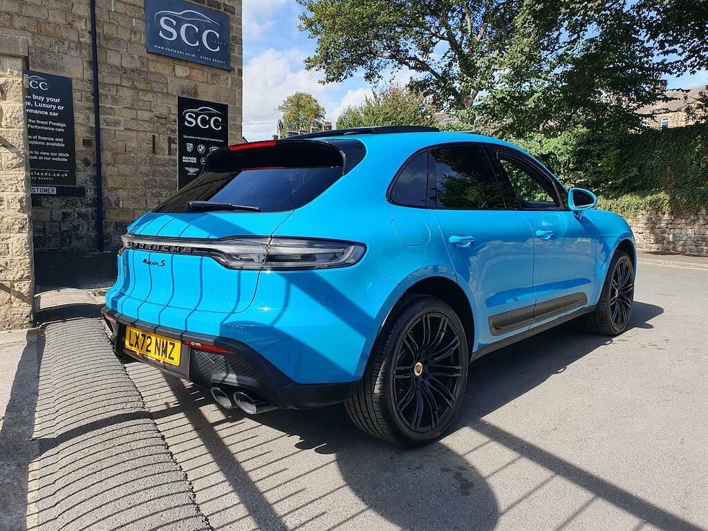 Porsche Macan Gts Pdk Estate Red #11