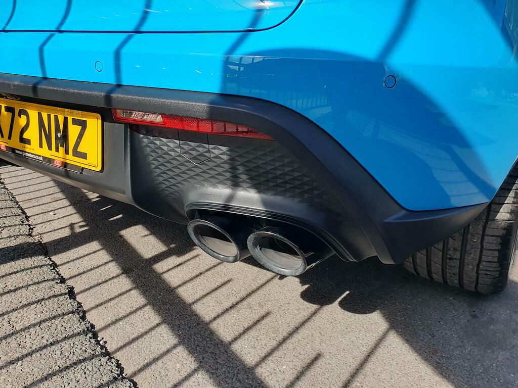 Porsche Macan Gts Pdk Estate Red #24