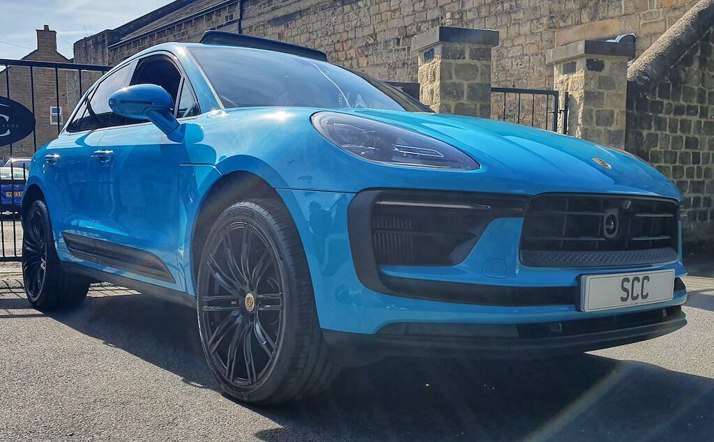 Porsche Macan Gts Pdk Estate Red #13