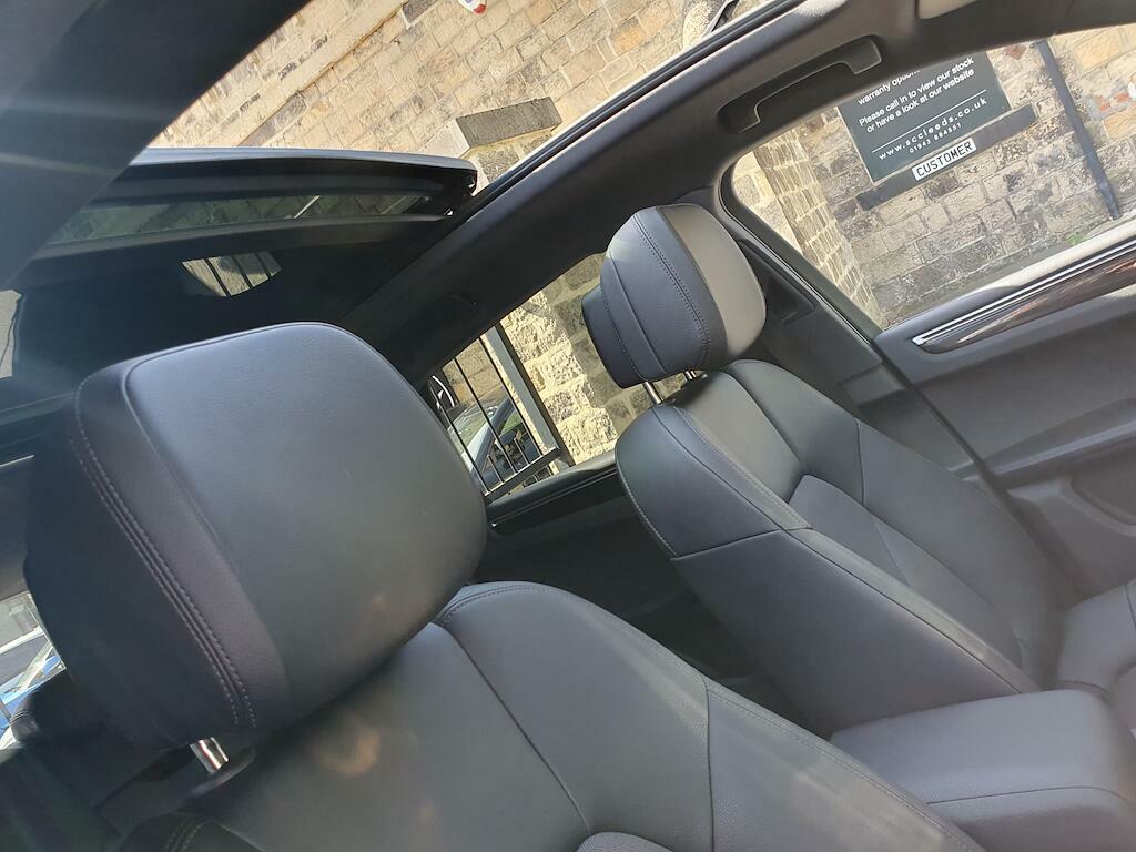 Porsche Macan Gts Pdk Estate Red #33