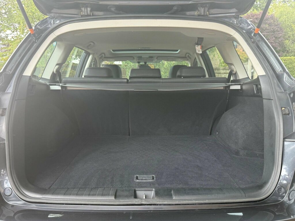 Subaru Outback Estate Black #29