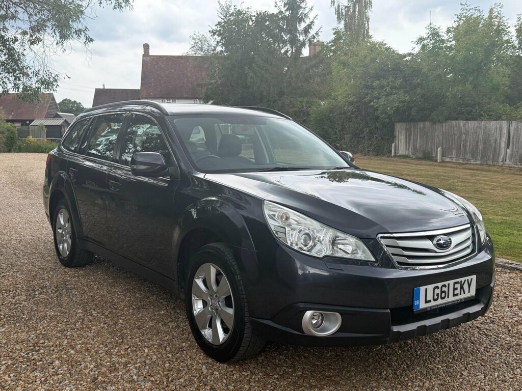 Subaru Outback Estate Black #7