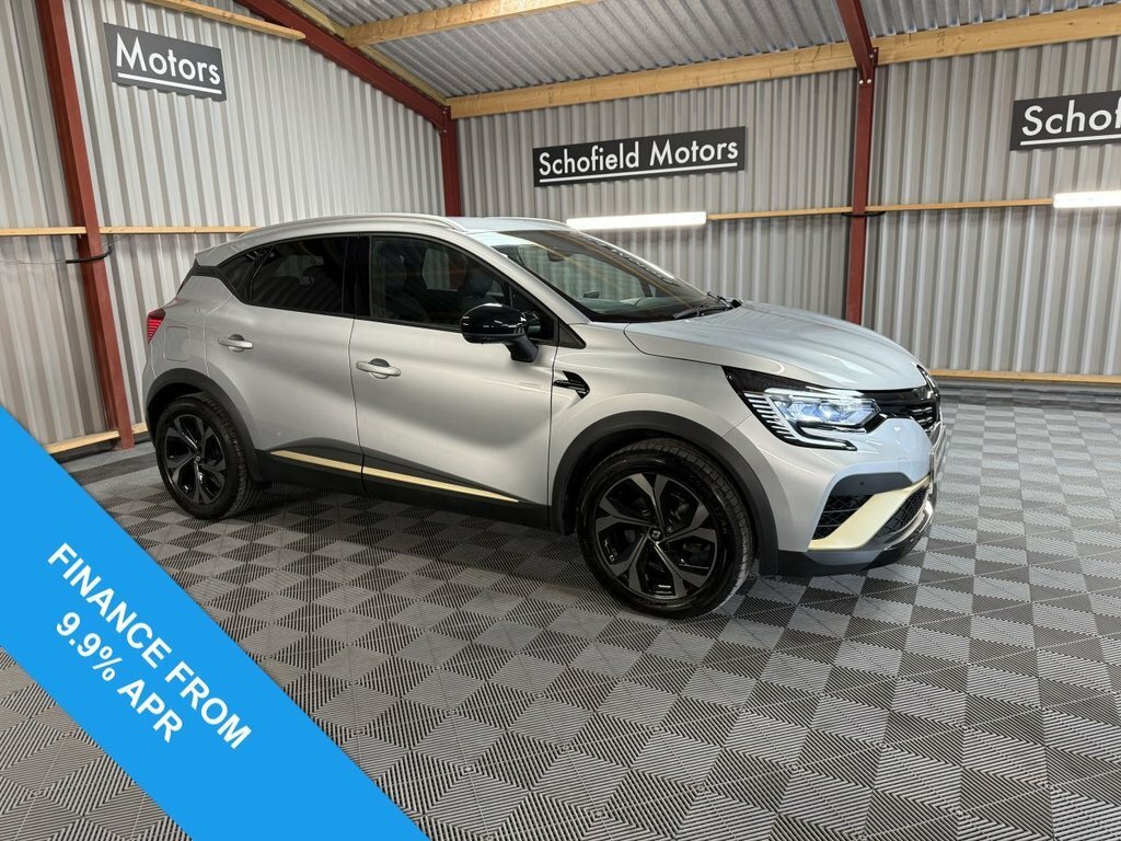 Renault Captur 1.6L E-tech Engineered Grey