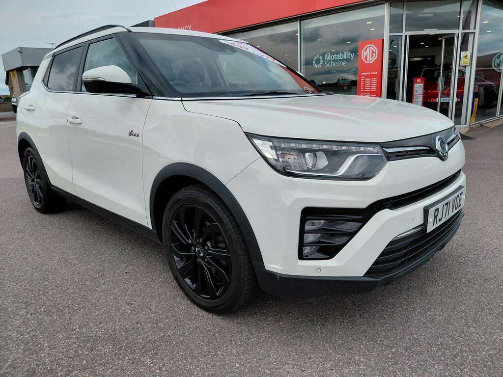 SsangYong Tivoli Ultimate T White #2