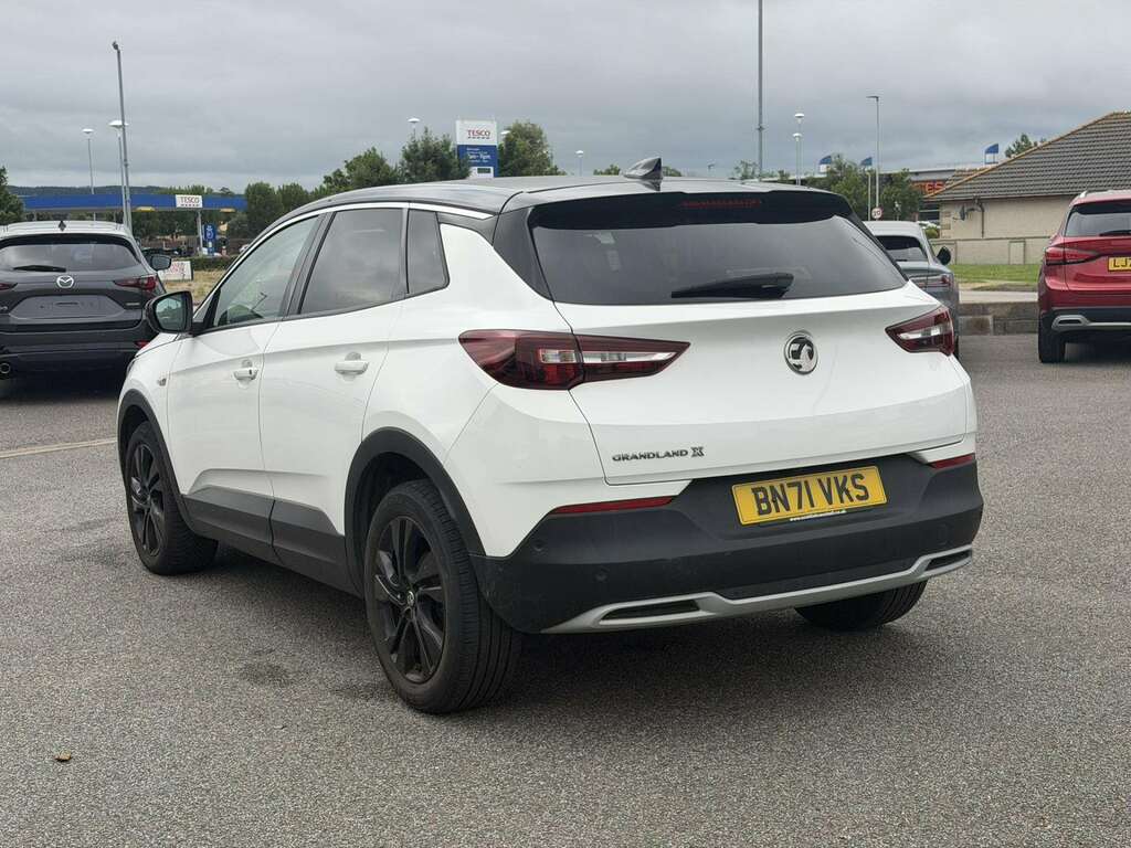 Vauxhall Grandland X X Sri Nav Turbo A White #4
