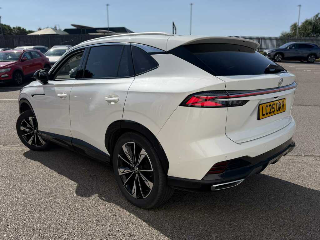 MG HS Trophy Auto LC25OKV #2