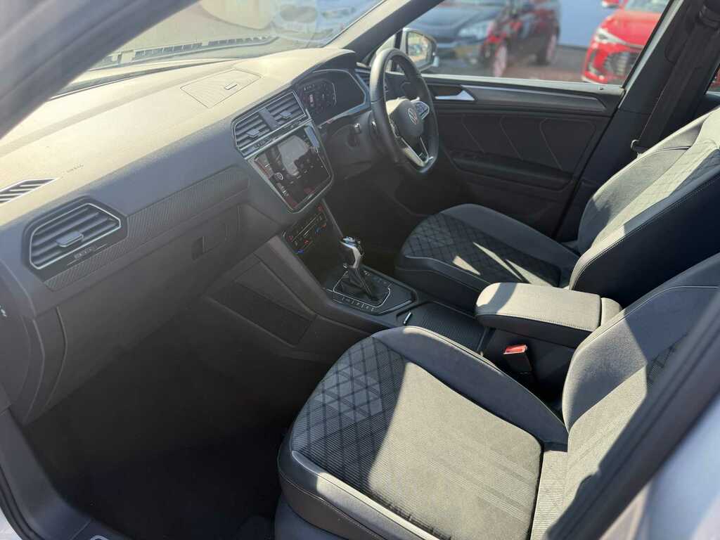 Volkswagen Tiguan R-line Edition Tsi S-a DF72XLB #5