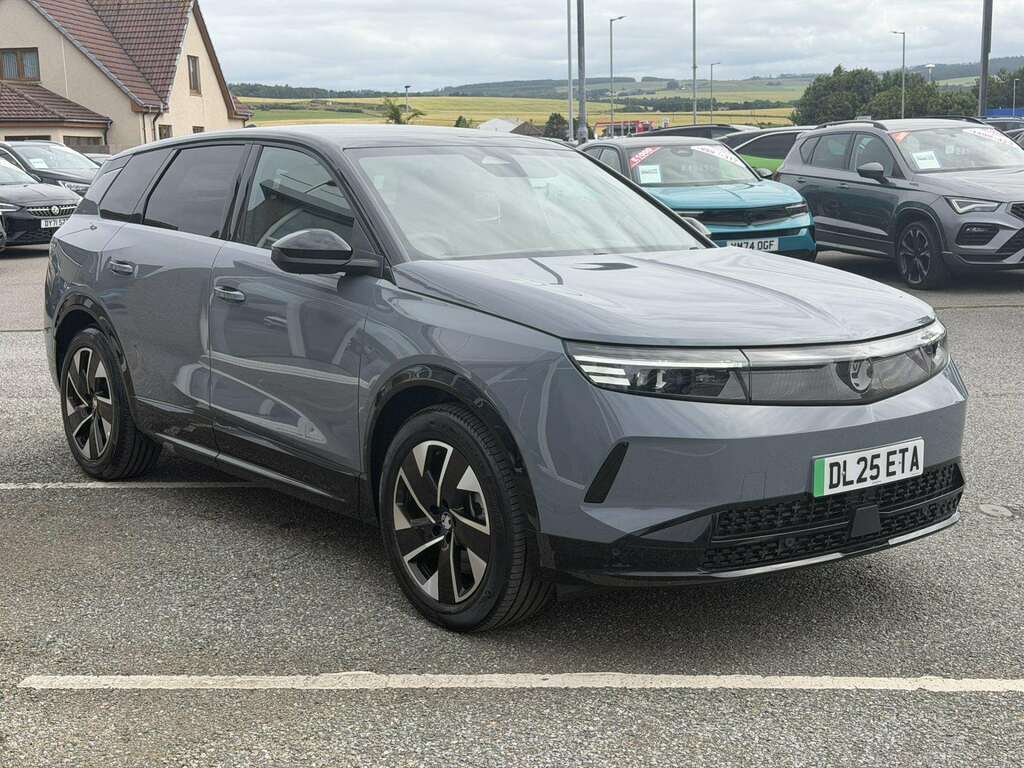 Vauxhall Grandland Gs Ev 213Ps 